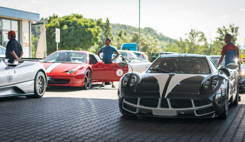 Illustration for article titled A Pagani Rally In Italy Puts All Other Car Meets To Shame